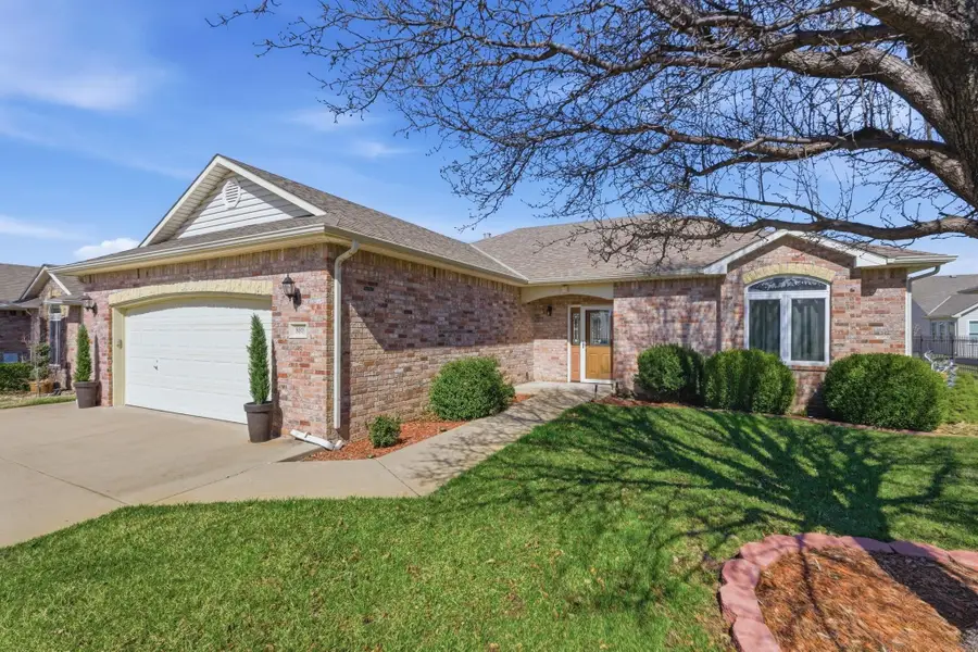 880 Par Dr., El Dorado, KS 67042 - #2