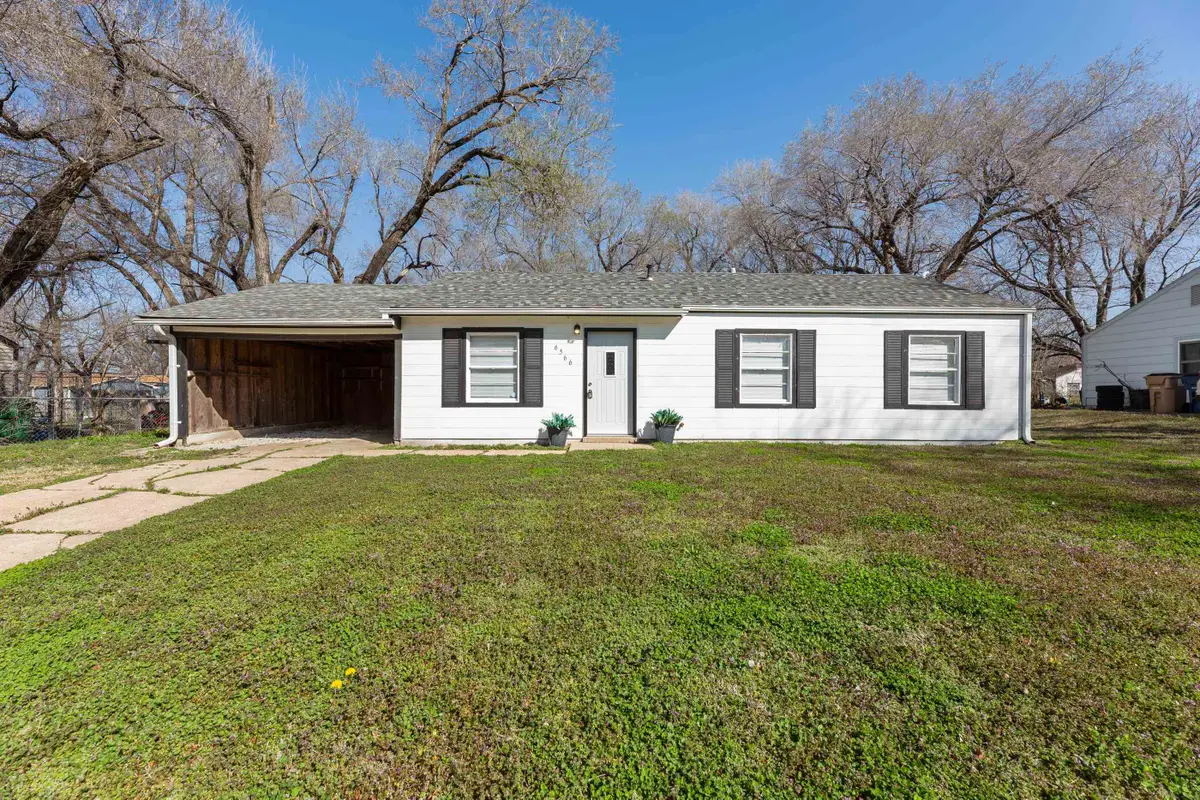 6566 N East Park View St, Park City, KS 67219 - #1