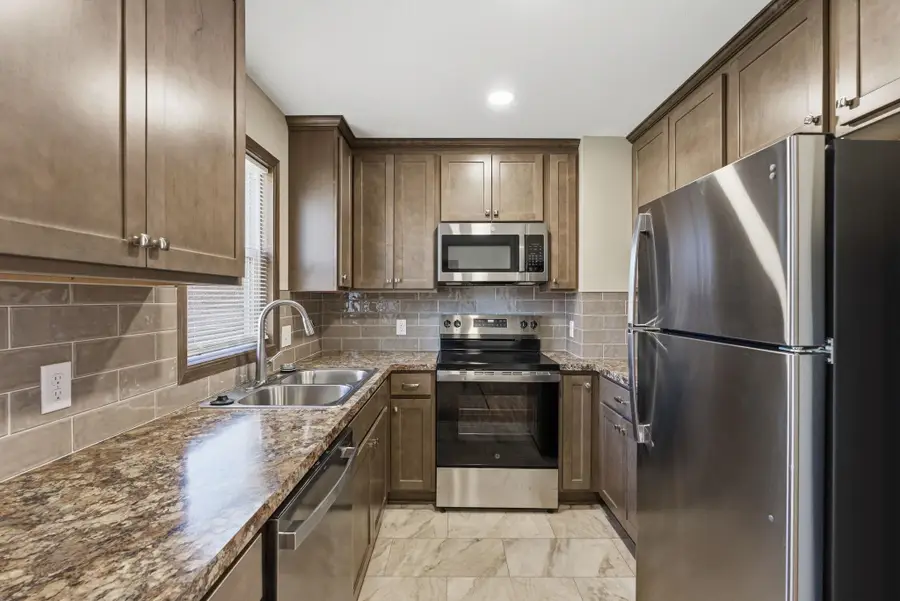 2008 W Mccormick Ave, Wichita, KS 67213 - #2