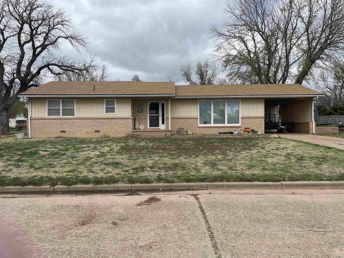 324 S Market St, Caldwell, KS 67022 - #1