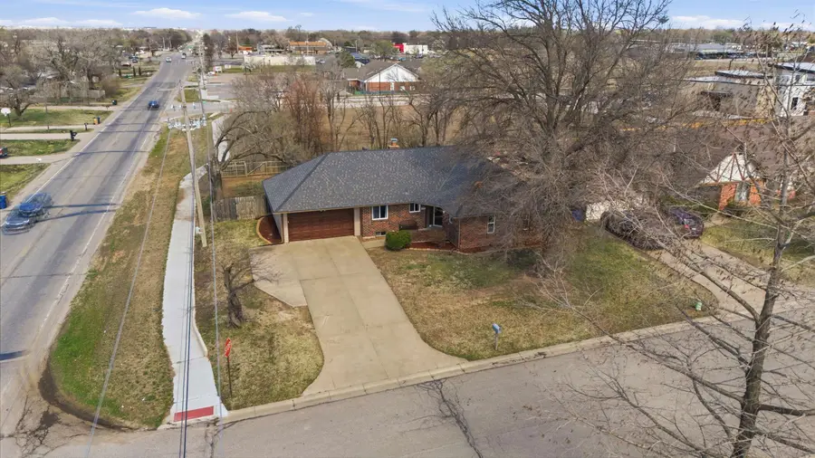 1702 E Beaumont St, Park City, KS 67219 - #3