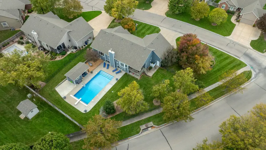 932 N Azure Cir, Wichita, KS 67235 - #3