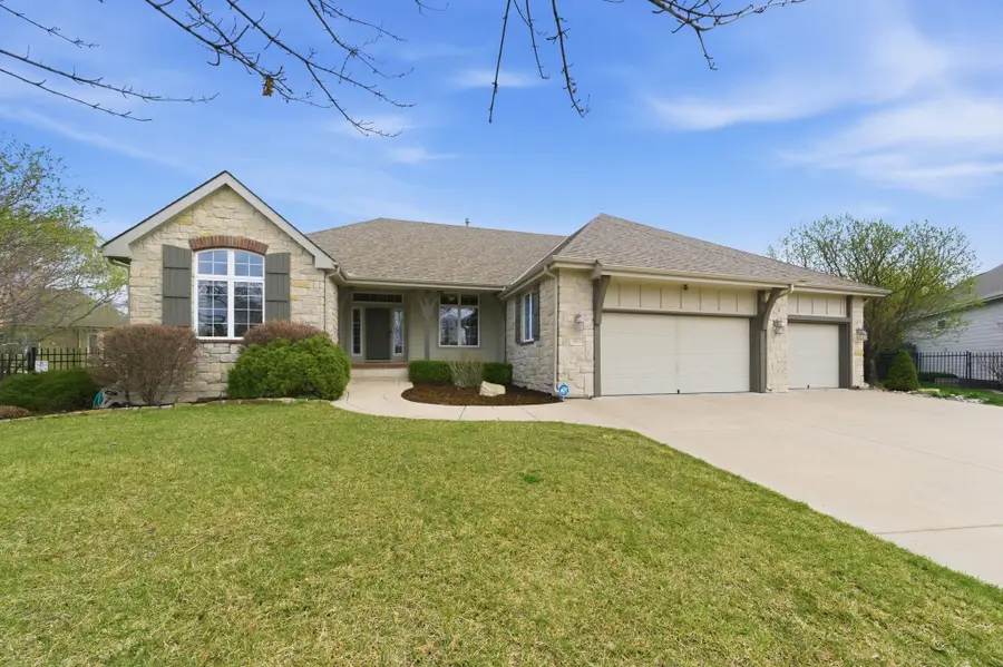 1817 N Cranbrook Cir, Wichita, KS 67206 - #2