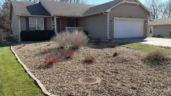 1305 Trinity Drive, Newton, KS 67114