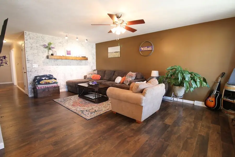 2641 Robin Rd, Salina, KS 67401 - #3