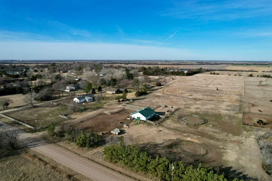 NE 20th Avenue, Great Bend, KS 67530 - #2