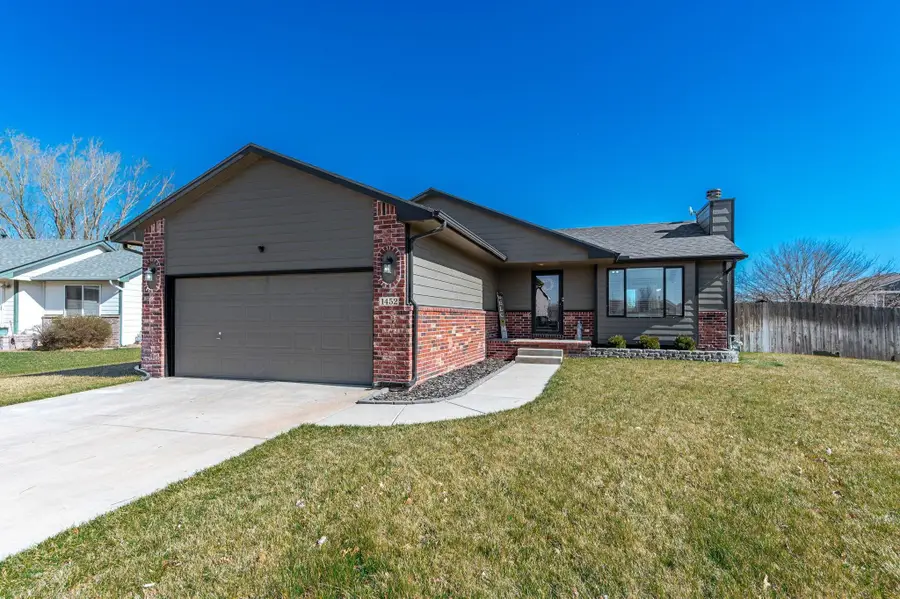 1452 E Sunset Ct, Goddard, KS 67052 - #2