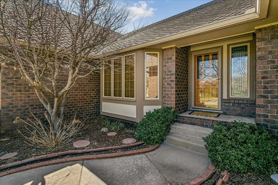 1311 N Cardington St, Wichita, KS 67212 - #2