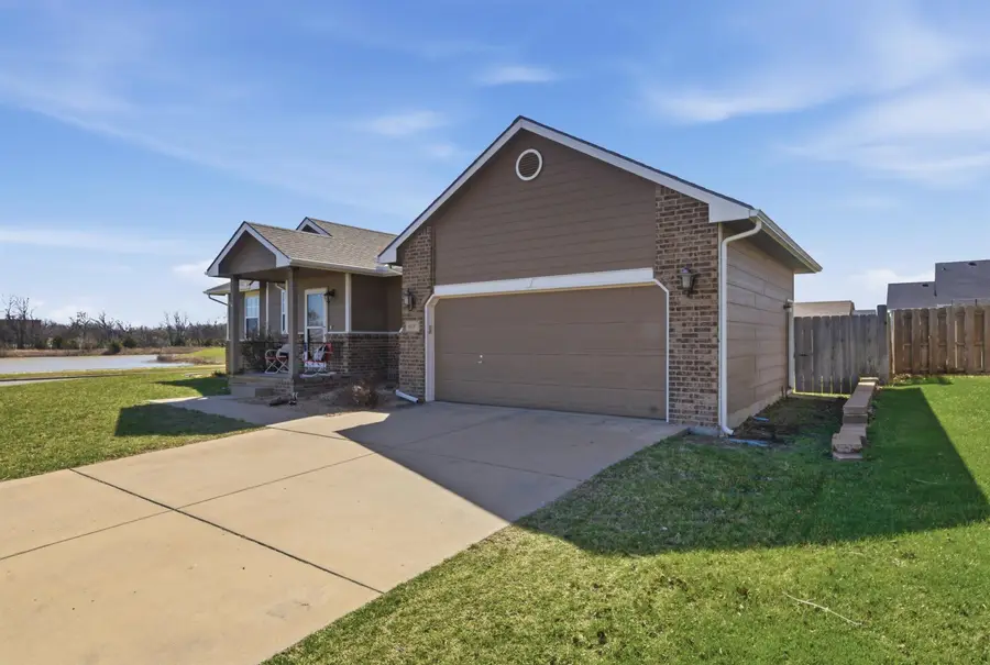 635 Prairie Parkway Ct, Benton, KS 67017 - #3