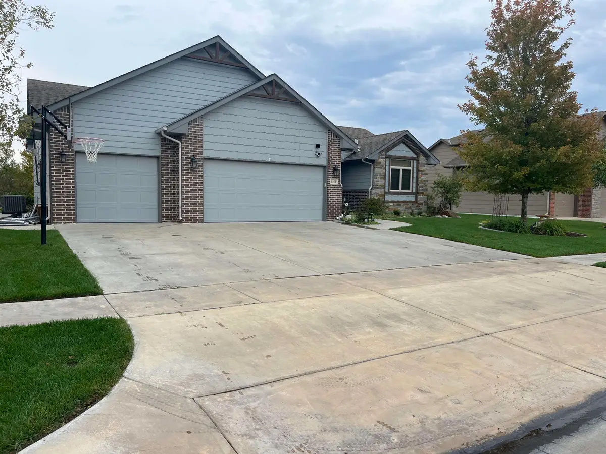 1106 N Forestview St, Wichita, KS 67235 - #1