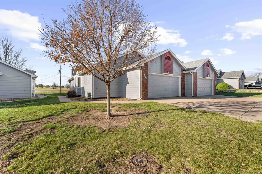 673 Georgetown Rd, Salina, KS 67401 - #3