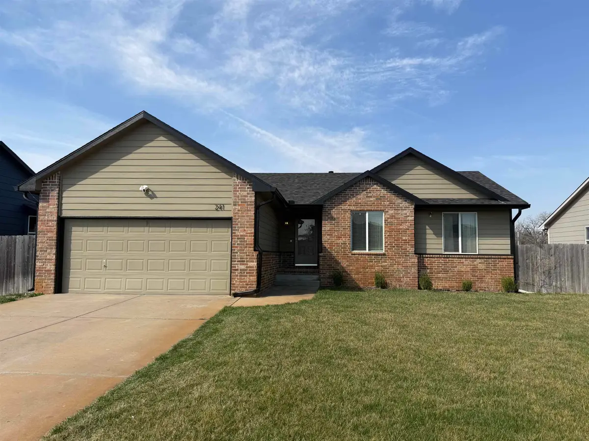 241 S Stoneridge St, Valley Center, KS 67147 - #1