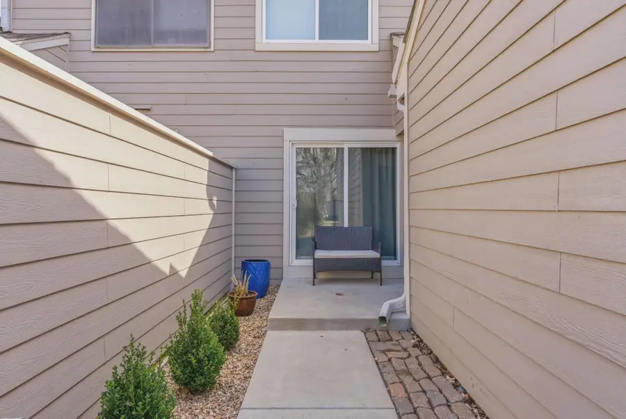 2243 N Bramblewood St, Wichita, KS 67226 - #2