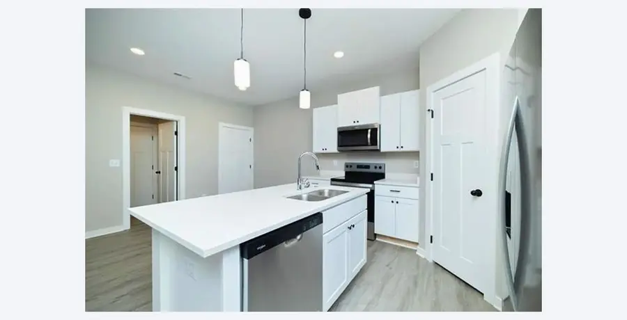 5030-5032 S Sycamore Ct, Wichita, KS 67217 - #3