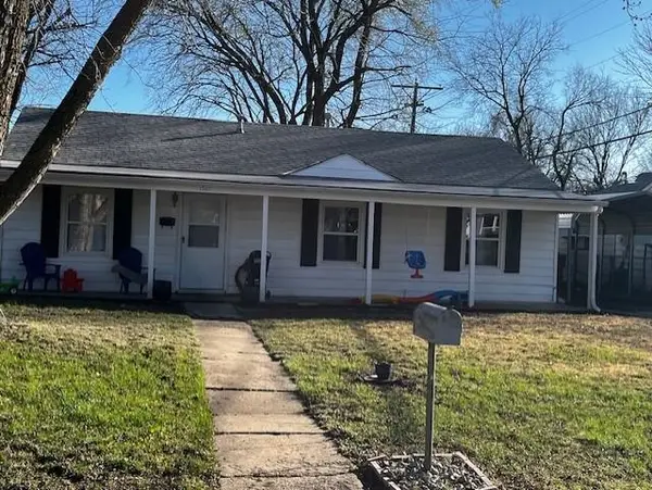 1301 E Broadbeck Dr, Park City, KS 67219