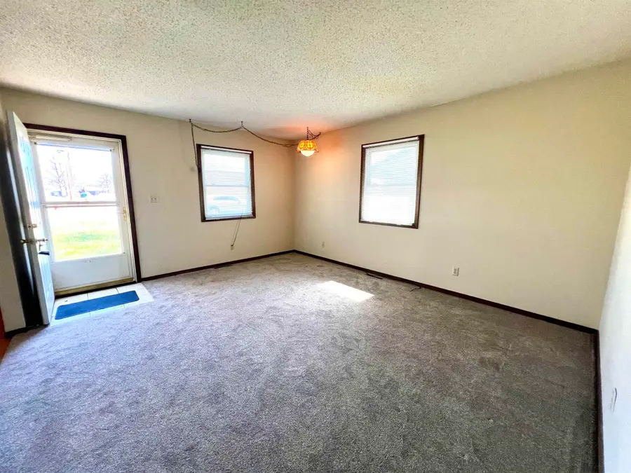 1507 N 10th, Arkansas City, KS 67005 - #3