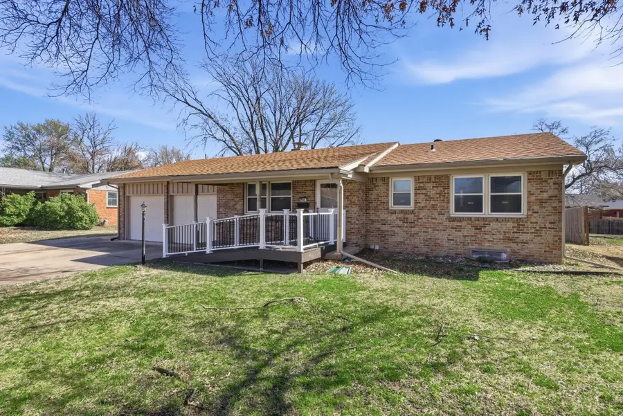 928 S Doreen St, Wichita, KS 67207 - #3