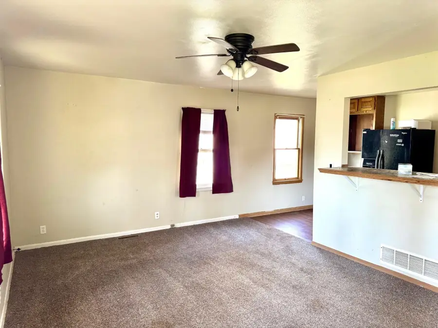 219 S Madison Ave, Anthony, KS 67003 - #2