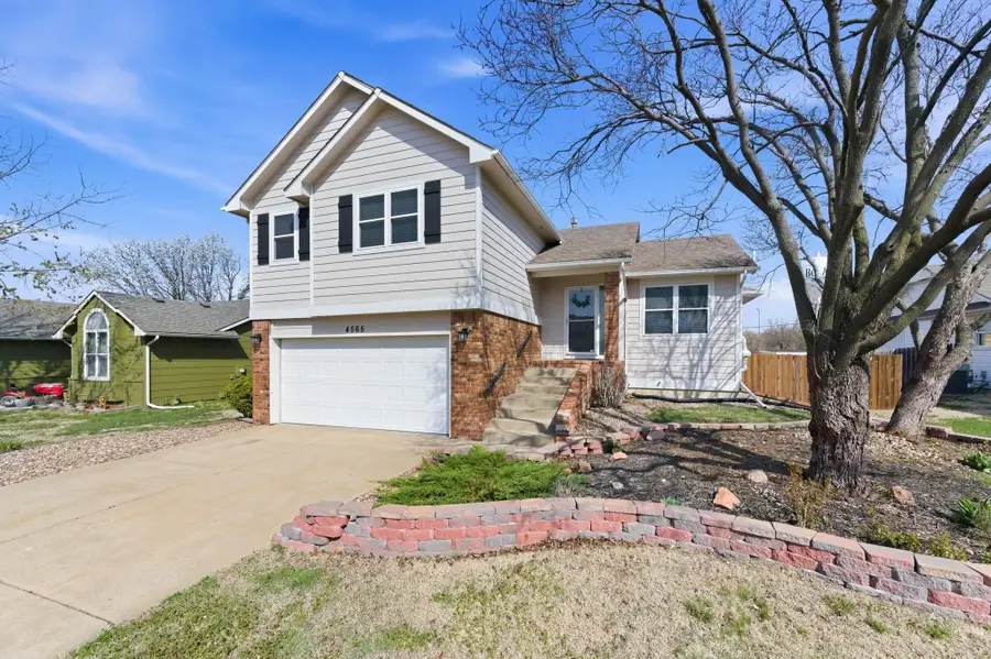 4565 N Eagle Lake Dr, Bel Aire, KS 67220 - #2