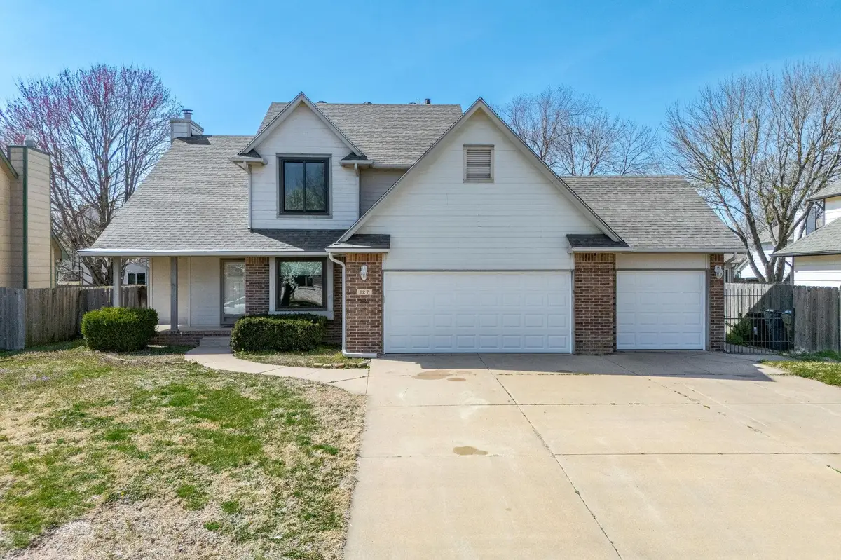 127 S Springwood, Derby, KS 67037 - #1