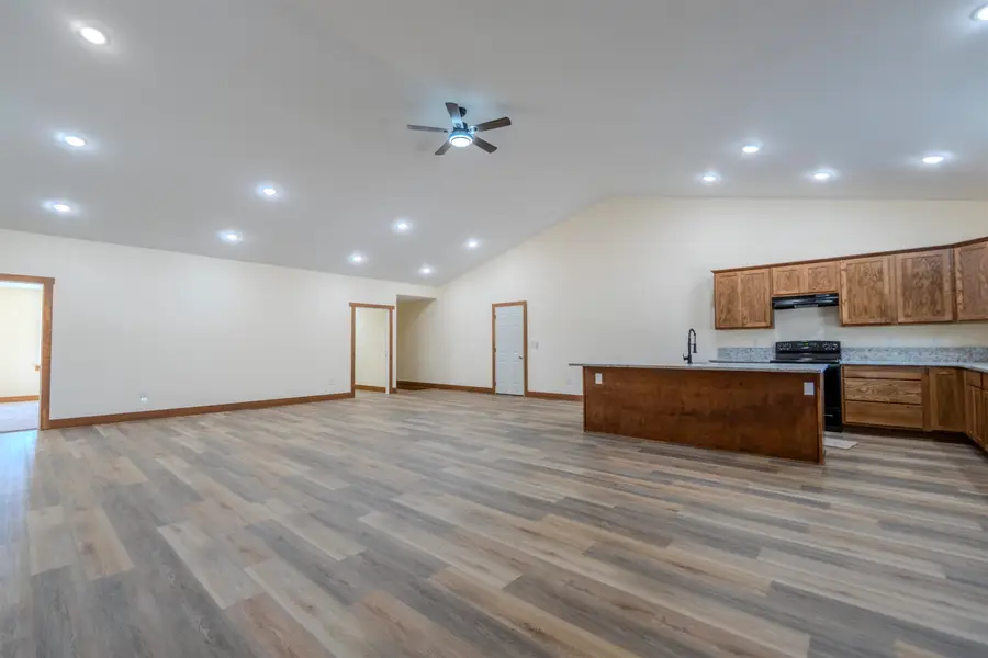 2901 92nd Rd, Udall, KS 67146 - #3