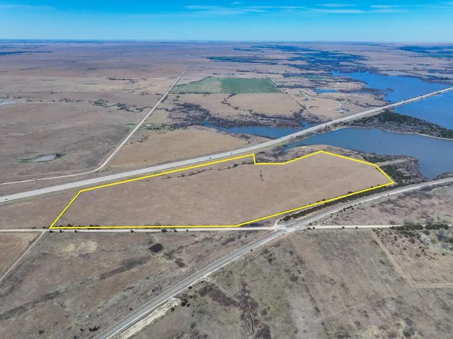 000 NE Wildlife Ln, El Dorado, KS 67042 - #2