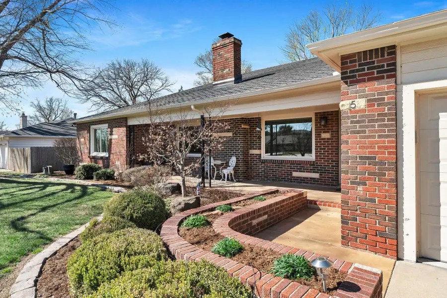 5 S Drury Ln, Wichita, KS 67207 - #3