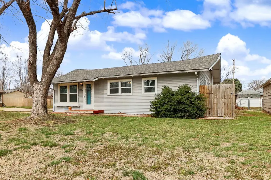 4226 W Memory Ln, Wichita, KS 67212 - #2