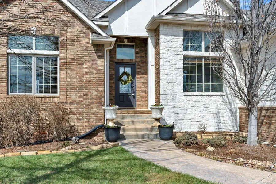 808 E Woodstone Cir, Andover, KS 67002 - #3