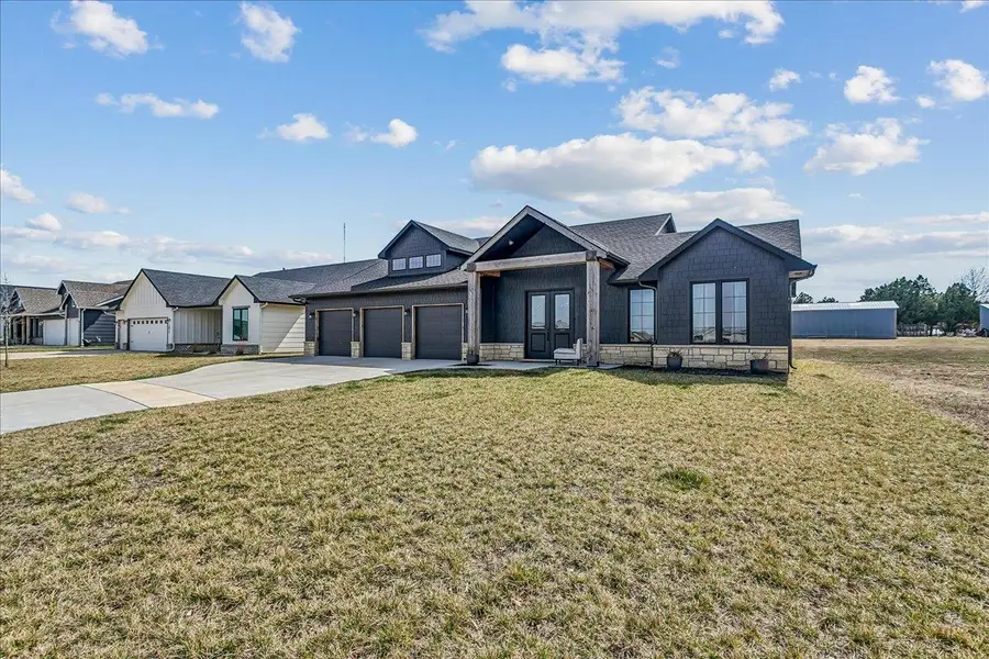 2807 E Sunnyslope, Park City, KS 67219 - #2