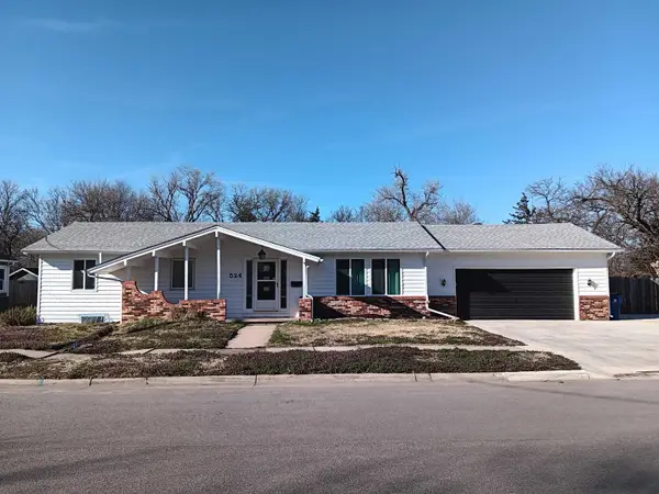 524 W 1st St, Valley Center, KS 67147