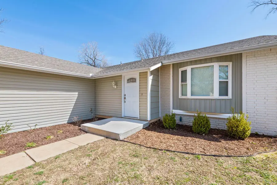 534 Shefford, Wichita, KS 67212 - #2