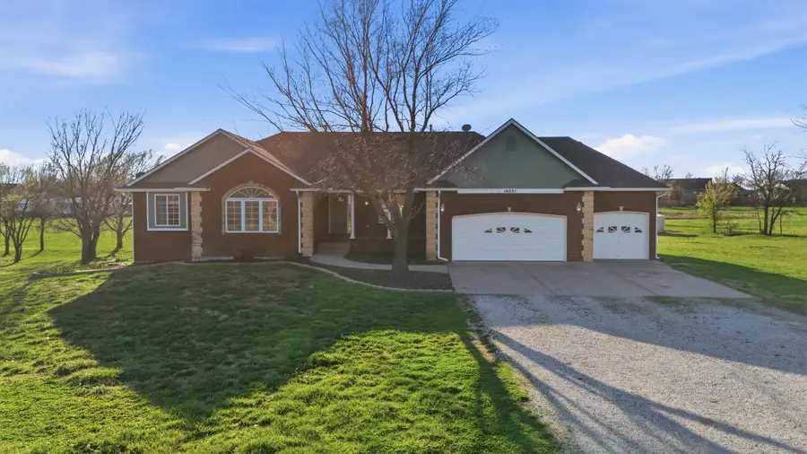 10251 S 89th Cir E, Mulvane, KS 67110 - #2