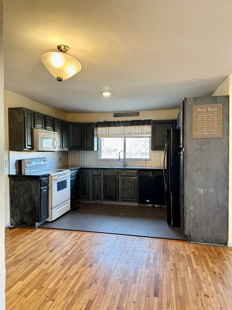 5943 N Ridge Rd, Maize, KS 67101 - #3