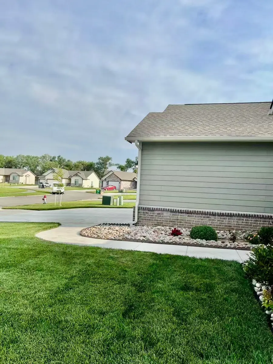 4560 N Atherton St, Maize, KS 67101 - #2