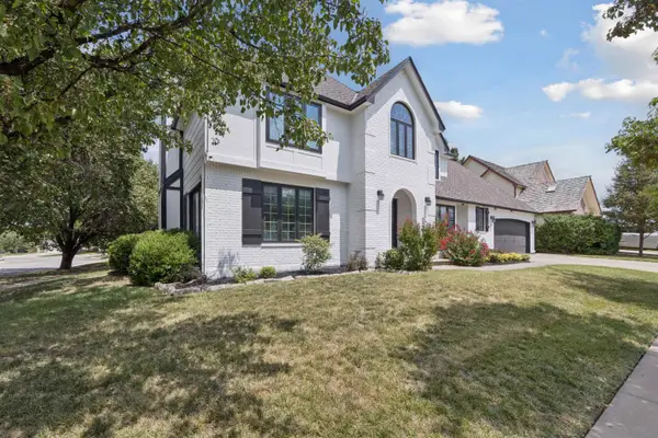 914 N Cypress Ct, Wichita, KS 67206