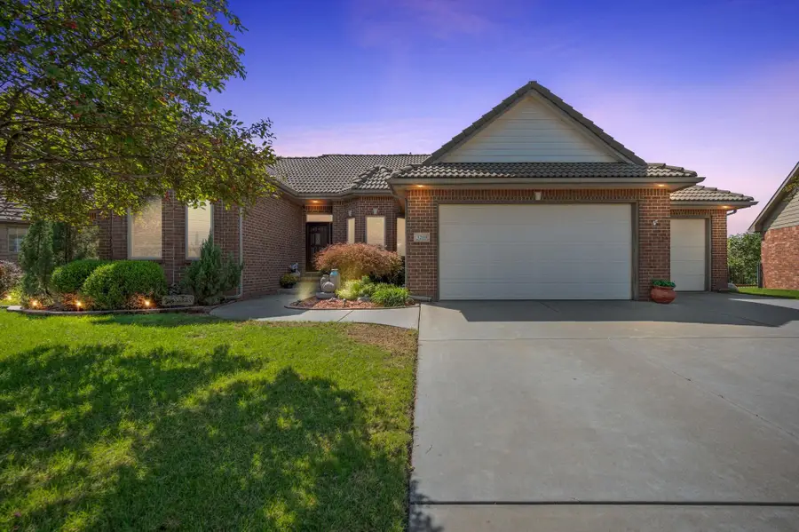 3209 W Bayview St, Wichita, KS 67204 - #2