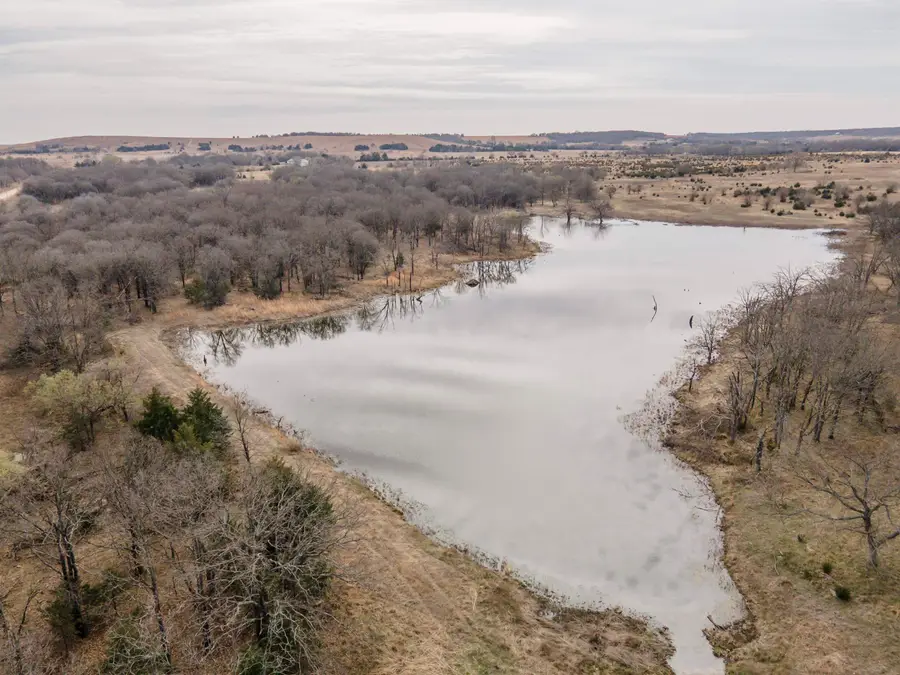 3086 Saddle Road, Elk City, KS 67344 - #2