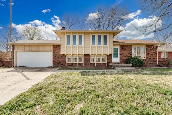 1435 N Brunswick St, Wichita, KS 67212