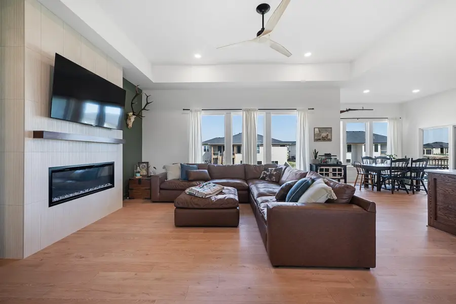 3148 N Pine Grove Cir, Wichita, KS 67205-2066 - #3