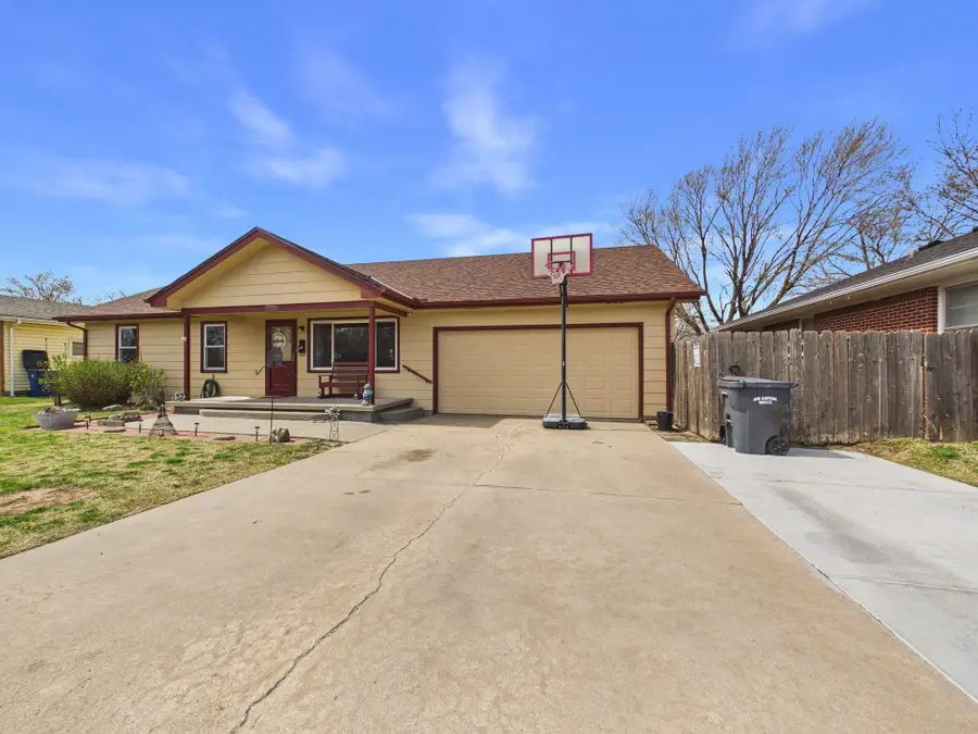 1313 N Meridian Ave, Wichita, KS 67203 - #2