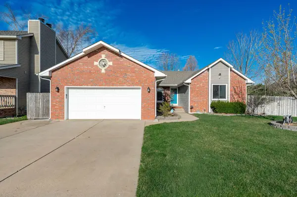 2133 N Parkdale St, Wichita, KS 67212