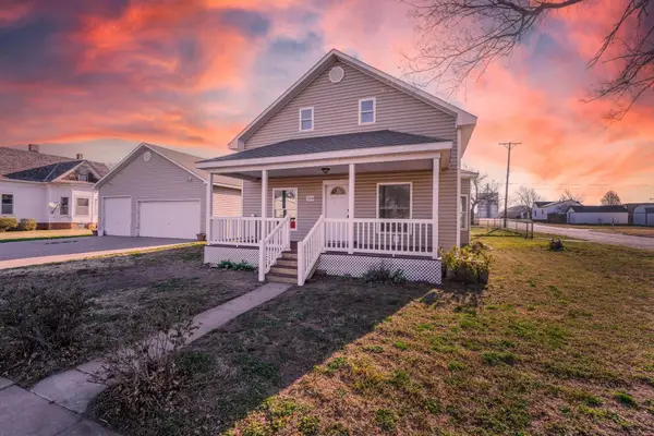 224 S Collingwood St, Pretty Prairie, KS 67570