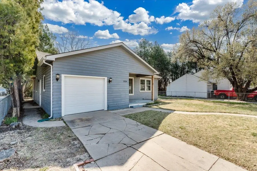 2524 S Hydraulic St, Wichita, KS 67216 - #3