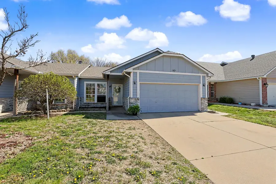 8725 E Parkmont Dr, Wichita, KS 67207 - #2