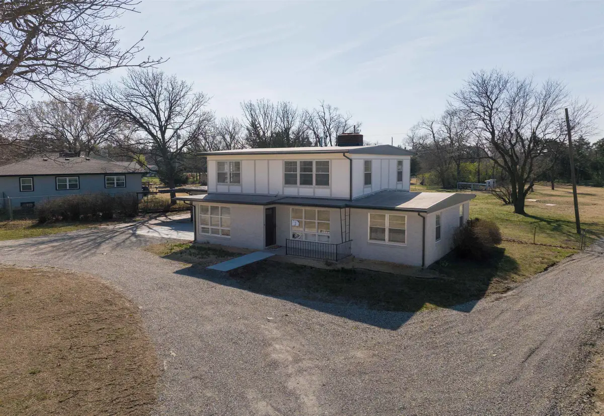 5017 E 39th St N, Bel Aire, KS 67220 - #1