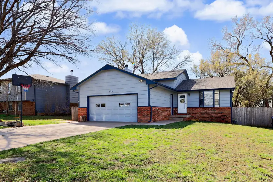 103 W Rockwood, Mulvane, KS 67110 - #2