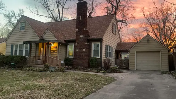 1238 SW Collins Ave, Topeka, KS 66604