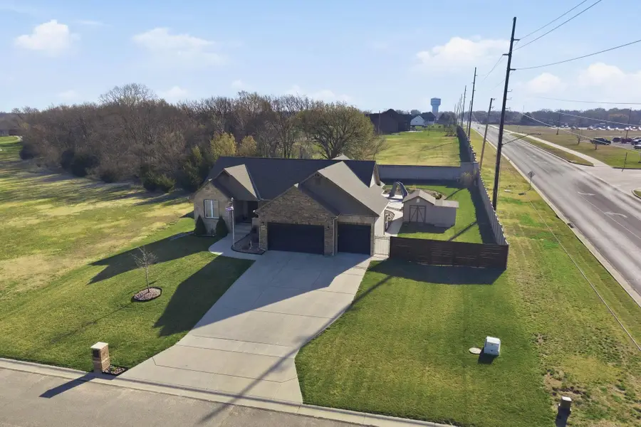 2500 N Debra Dr, El Dorado, KS 67042 - #3