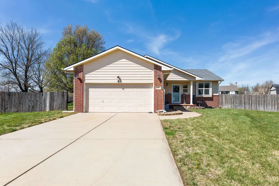 600 Laramie Cir, Maize, KS 67101 - #2